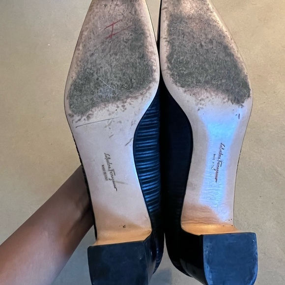 Salvatore Ferragamo Women’s Striped Block Heels Black Shoes Size 9 DQ68961 - Picture 6 of 9